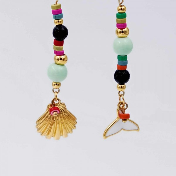 Earrings in gold-plating with acrylic beads and enamel