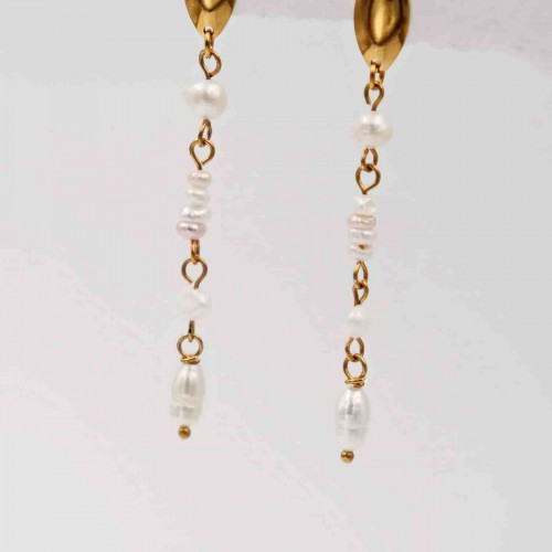 Earrings made of stainless steel with semiprecious beads