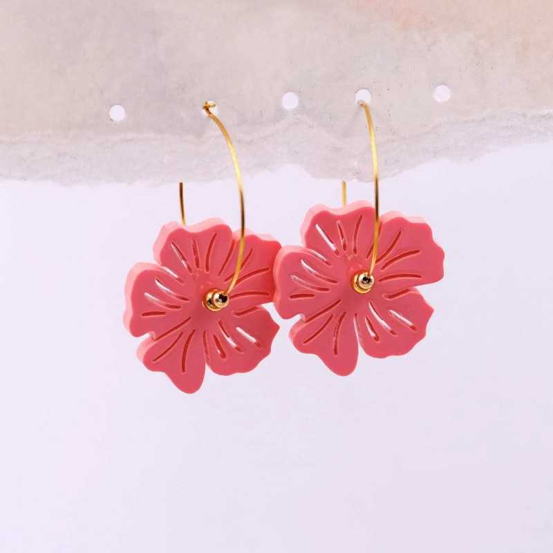 Χειροποίητα σκουλαρίκια από ανοξείδωτο ατσάλι με επίχρυση επιμετάλλωση και πλέξιγκλας 