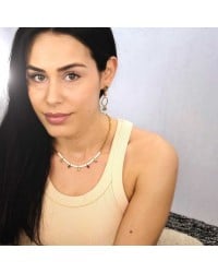 Kολιέ με ημιπολύτιμες χάντρες Kολιέ με ημιπολύτιμες χάντρες σε επίχρυση επιμετάλλωση