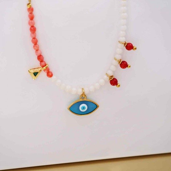 Short necklace with semiprecious beads in gold-plating