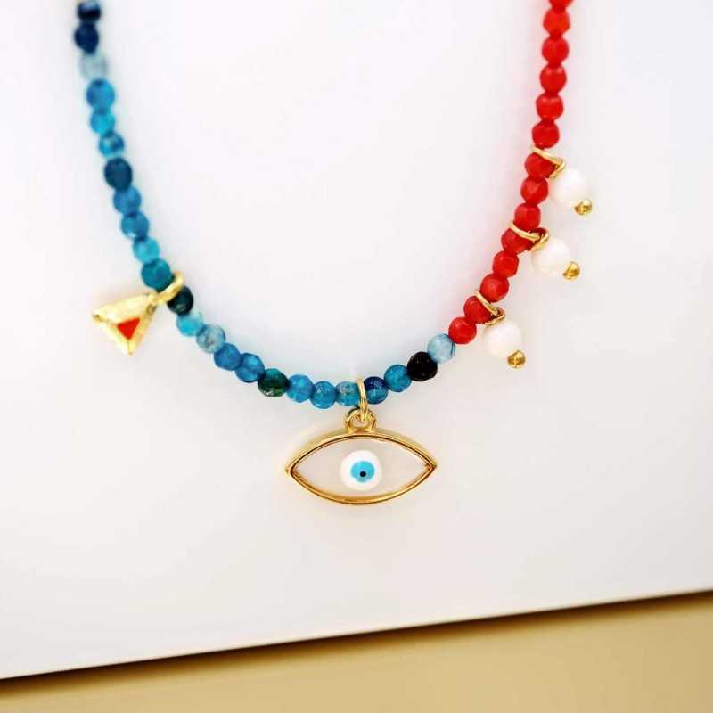 Short necklace with semiprecious beads in gold-plating