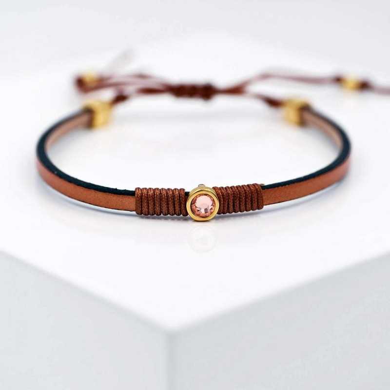 Δερμάτινο βραχιόλι γυναικείο με κρύσταλλο Swarovski σε επίχρυση επιμετάλλωση