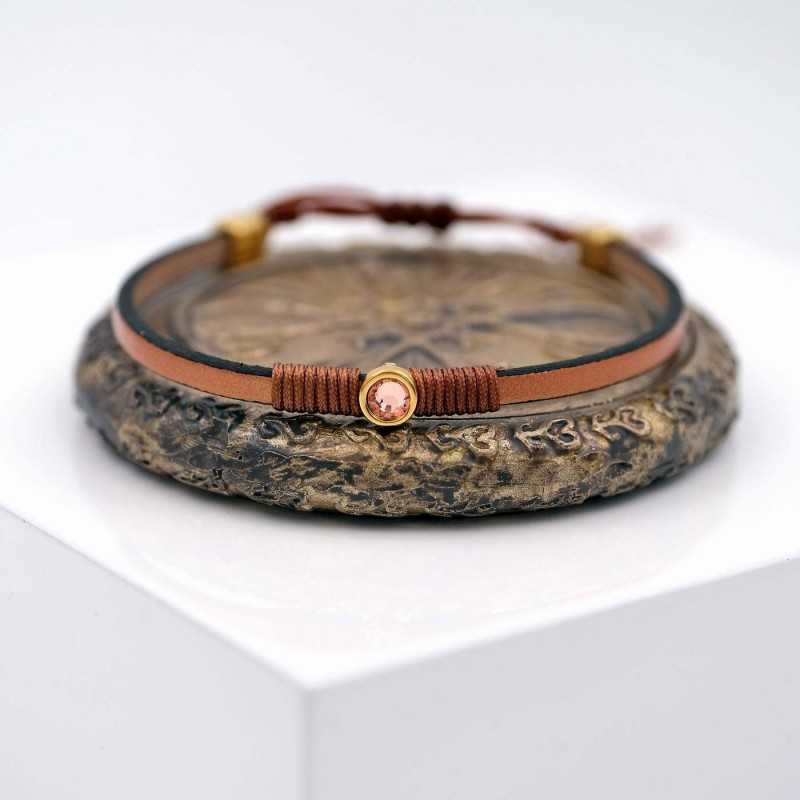 Δερμάτινο βραχιόλι γυναικείο με κρύσταλλο Swarovski σε επίχρυση επιμετάλλωση