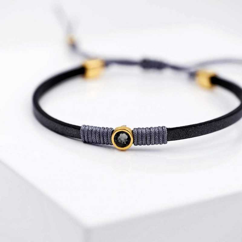 Leather bracelet with Swarovski crystal Leather bracelet with Swarovski crystal in gold-plating