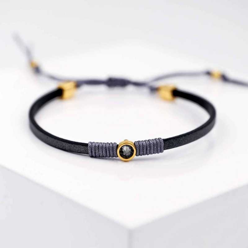 Leather bracelet with Swarovski crystal Leather bracelet with Swarovski crystal in gold-plating