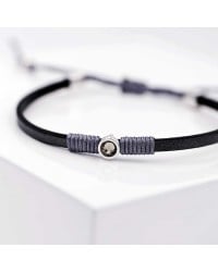 Leather bracelet with Swarovski crystal Leather bracelet with Swarovski crystal in silver-plating