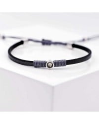 Leather bracelet with Swarovski crystal Leather bracelet with Swarovski crystal in silver-plating