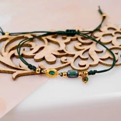Χειροποίητο μακραμέ βραχιόλι από κορδόνι υψηλής ποιότητας και επίχρυσα στοιχεία