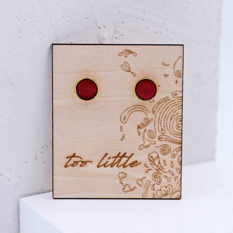 Stud earrings with enamel Stud earrings with enamel in gold-plating on wooden engraved card