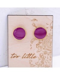 Stud earrings with enamel Stud earrings with enamel in gold-plating on wooden engraved card