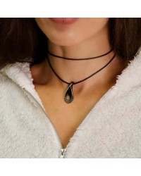 Μακρύ κολιέ unisex με μεταλλικό μενταγιόν Μακρύ κολιέ unisex από κορδόνι και μεταλλικό μενταγιόν
