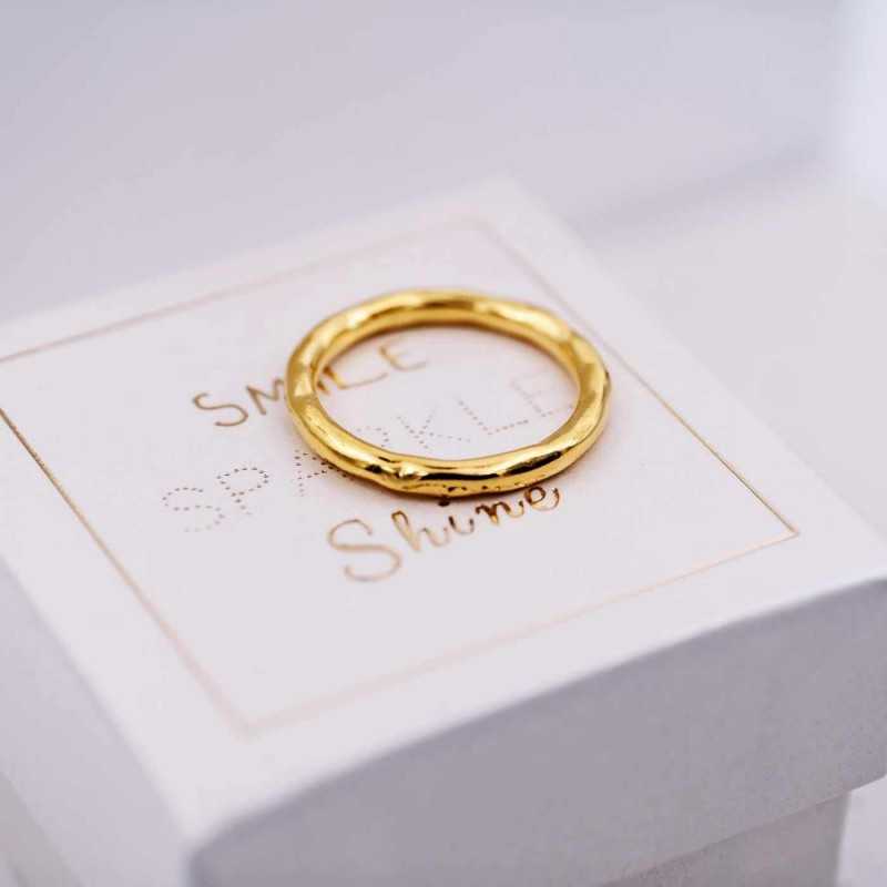 Gold-plated ring with deluxe gift box