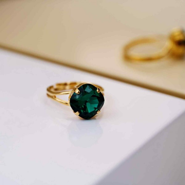 Gold-plated ring with Austrian crystal and deluxe gift box