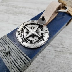 Λαμπάδα με Μπρελόκ Metal Compass