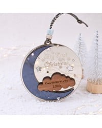 Χριστουγεννιάτικο στολίδι “My First Christmas” για Αγόρι – Σελήνη & Συννεφάκι Χριστουγεννιάτικο στολίδι “My First Christmas” – Σελήνη και Συννεφάκι με όνομα και έτος γέννησης