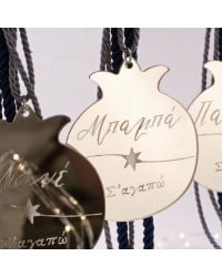 Προσωποποιημένο Κρεμαστό Γούρι - Ρόδι: Μπαμπά/ Παππού/ Νονέ Σ'αγαπώ! Κρεμαστό γούρι με ρόδι πλέξιγκλας με εφέ καθρέφτη και χάραξη