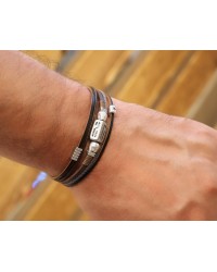 Men's Lucky Bracelet with Vintage ‘26 Metallic Element Leather men's Lucky '26 bracelet with metallic silver-plated parts