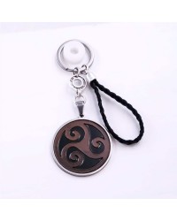 Ανδρικό Μπρελόκ με Στοιχείο Πλέξιγκλας Triskelion Χειροποίητο ανδρικό μπρελόκ με στοιχείο Triskelion πλέξιγκλας