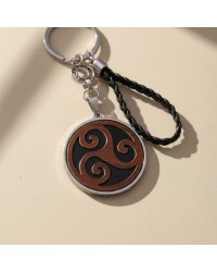 Ανδρικό Μπρελόκ με Στοιχείο Πλέξιγκλας Triskelion Χειροποίητο ανδρικό μπρελόκ με στοιχείο Triskelion πλέξιγκλας