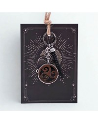 Ανδρικό Μπρελόκ με Στοιχείο Πλέξιγκλας Triskelion Χειροποίητο ανδρικό μπρελόκ με στοιχείο Triskelion πλέξιγκλας