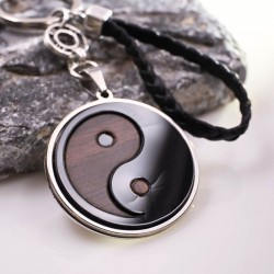 Χειροποίητο ανδρικό μπρελόκ με στοιχείο Yin-Yang πλέξιγκλας