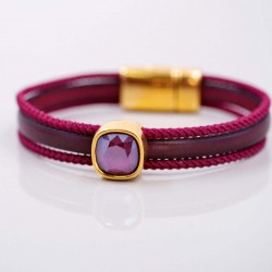 Δερμάτινο Βραχιόλι με Κρύσταλλο Swarovski Δερμάτινο βραχιόλι με κρύσταλλο Swarovski και στοιχεία σε επίχρυση επιμετάλλωση