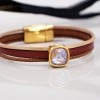 Δερμάτινο βραχιόλι με κρύσταλλο Swarovski και στοιχεία σε επίχρυση επιμετάλλωση