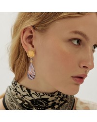 Gold-Plated Earrings - Stainless Steel and Animal Print Gold-Plated Earrings made of stainless steel in gold plating with Animal Print plexiglass