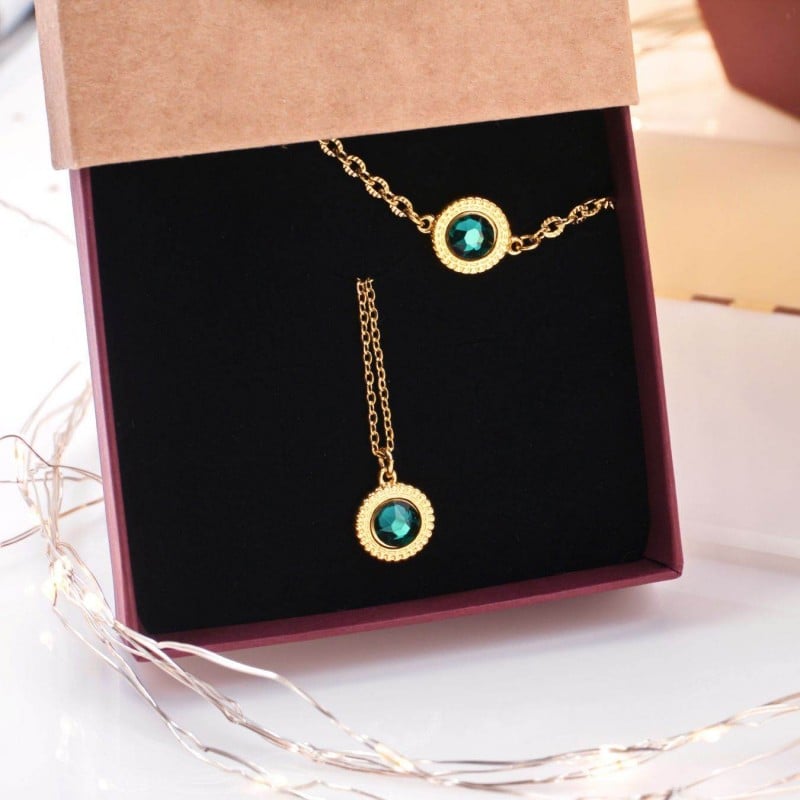Σετ Κολιέ και Βραχιόλι με Κρύσταλλα Swarovski – Σε Κουτί Δώρου Σετ Κολιέ και Βραχιόλι με Κρύσταλλα Swarovski – Σε Κουτί Δώρου