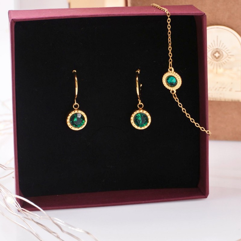 Σετ Βραχιόλι & Σκουλαρίκια με Κρύσταλλα Swarovski – Σε Κουτί Δώρου Σετ Βραχιόλι και Σκουλαρίκια με Κρύσταλλα Swarovski – Σε Κουτί Δώρου