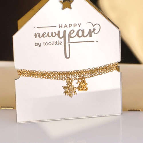 Κολιέ Γούρι 2026 - Χιονονιφάδα με Στρας Xειροποίητo κολιέ γούρι με μεταλλική χιονονιφάδα και επίχρυσο '26