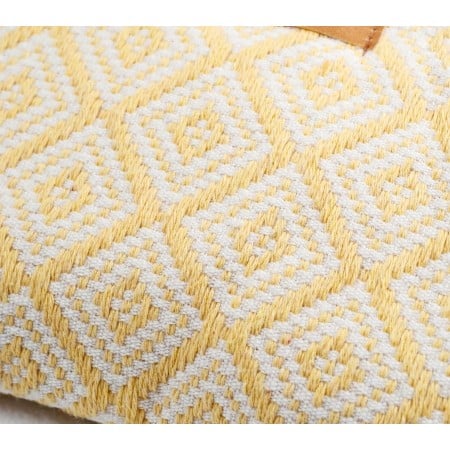 Νεσεσέρ Παραλίας | Boho Butter Yellow