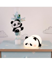 Λαμπάδα για Μωρά με Ξύλινο Αρκουδάκι Panda & Φωτιστικό Νυκτός Χειροποίητη Λαμπάδα για Μωρά με Αρκουδάκι Panda και Φωτιστικό Νυκτός