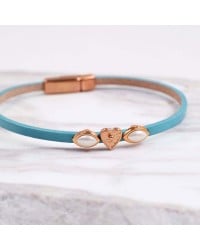 Δερμάτινο Βραχιόλι Metal Heart & Pearls | Τιρκουάζ Χειροποίητο δερμάτινο βραχιόλι με ροζ χρυσές μεταλλικές καρδιές και πέρλες