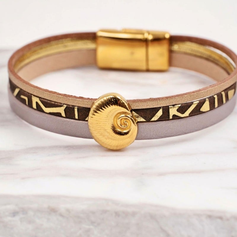 Γυναίκειο Βραχιόλι | Multi Leather & Sea Shell Χειροποίητο βραχιόλι φτιαγμένο από φυσικό δέρμα με μεταλλικό στοιχείο σε σχήμα κοχυλιού