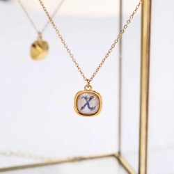 Xειροποίητo Κολιέ με κρύσταλλο Swarovski - Χάραξη με Αρχικό Γράμμα