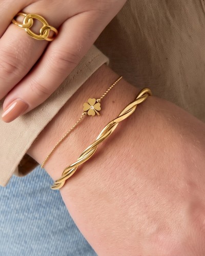 Gold Stainless Steel Four-Leaf Clover Bracelet with Cubic Zirconia – Lucky Charm Jewelry